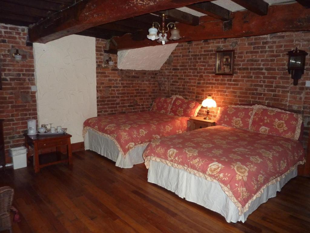 Rolandscroft Guest House 폰트프랙트 외부 사진